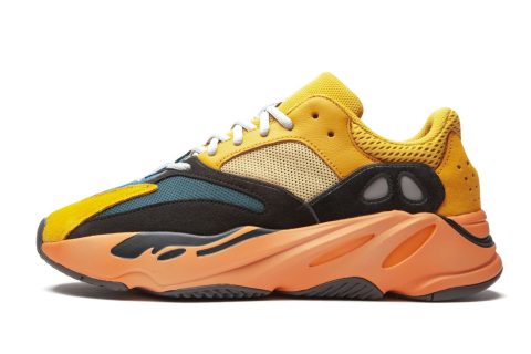 Yeezy Boost 700 "sun"