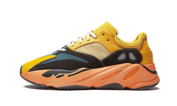 Yeezy Boost 700 "sun"