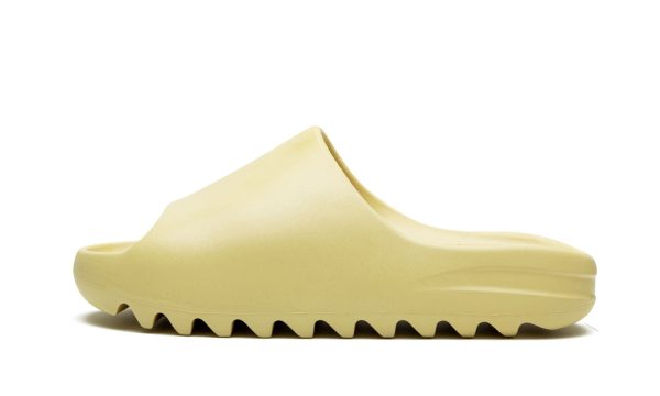 Yeezy Slide "desert Sand"