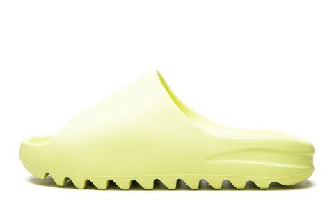 Yeezy Slide "glow"