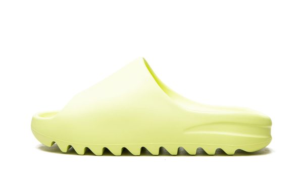 Yeezy Slide "glow"