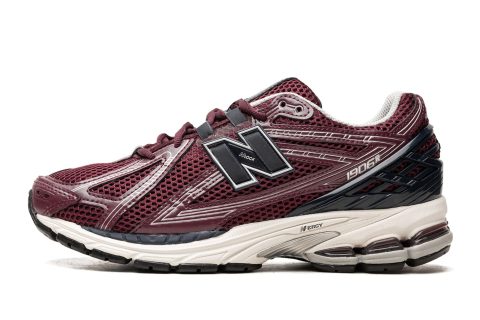 New Balance 1906r "burgundy Black"