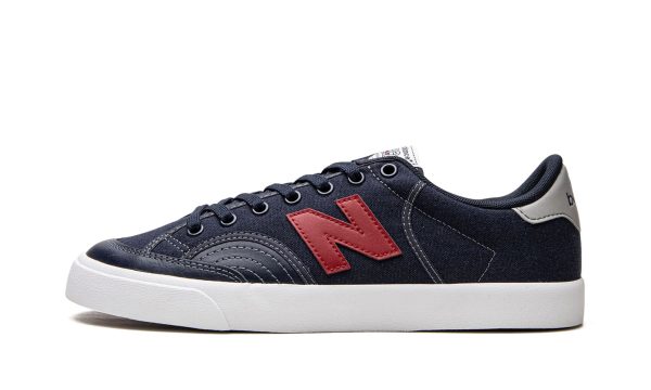 212 "navy/red"