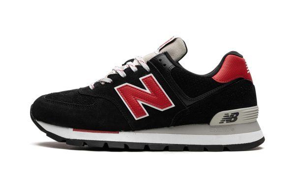 574 "black/red"