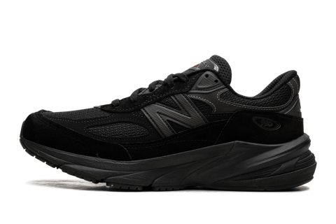 New Balance 990 V6 "triple Black"