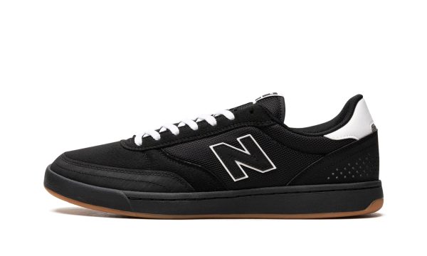 Numeric 440 "black Gum"