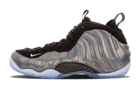 Nike Air Foamposite One "holograms"