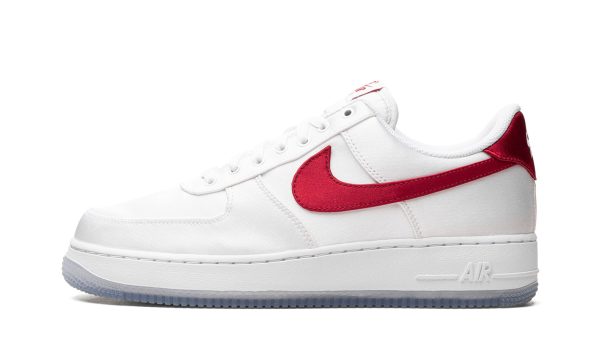 Air Force 1 Lo '07 Wmns "satin White Varsity Red"