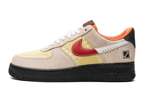 Nike Air Force 1 Low "somos Familia"