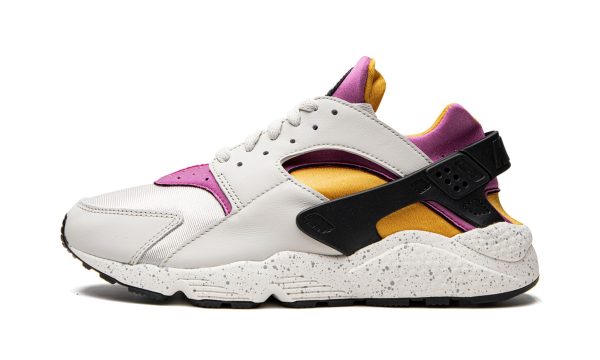 Nike Air Huarache "university Gold And Pink"