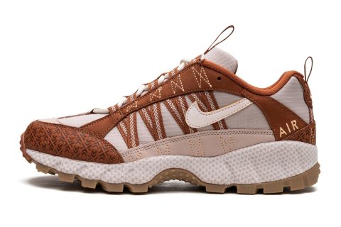 Nike Air Humara "future Movement - Dark Russet"