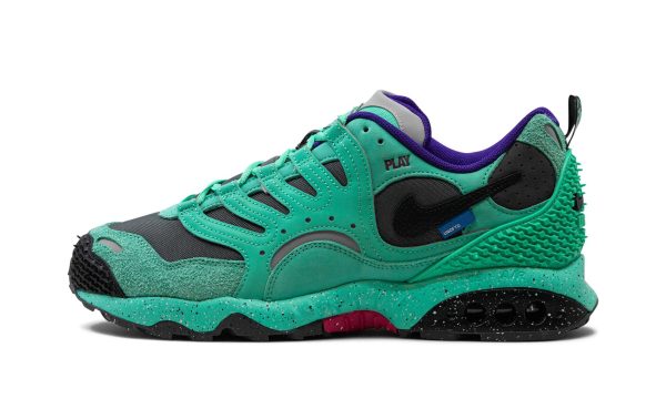 Nike Air Humara "undefeated - Light Menta"