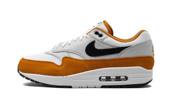 Nike Air Max 1 "monarch"