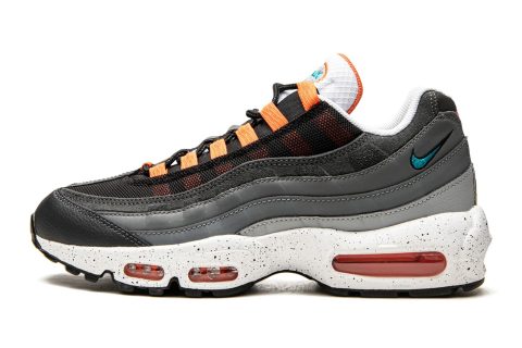 Nike Air Max 95 Black / Turf Orange / White / Aquama