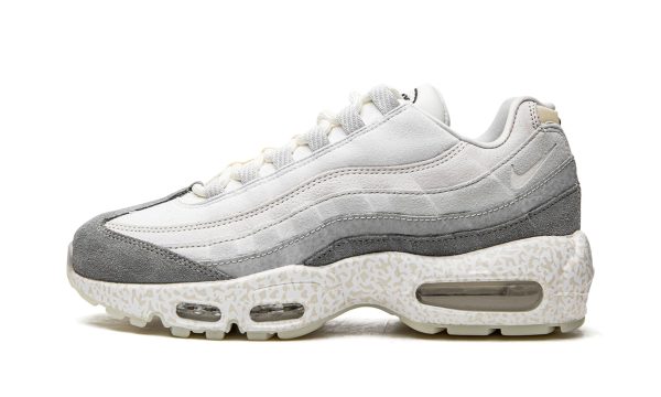 Nike Air Max 95 Qs "light Bone-glow In The Dark"