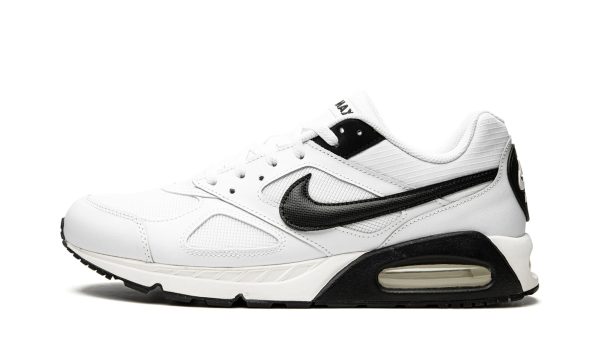 Nike Air Max Ivo White / Black