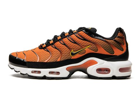 Nike Air Max Plus Safety Orange / University Gold