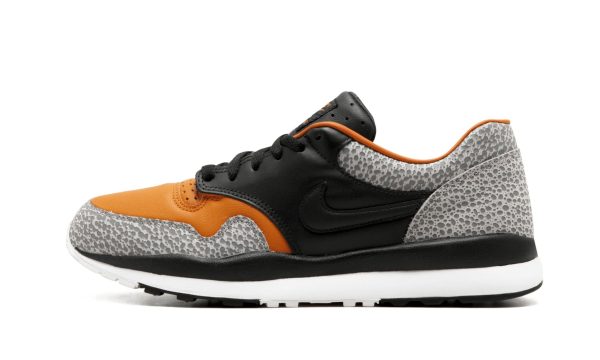 Nike Air Safari Qs Black / Black-monarch