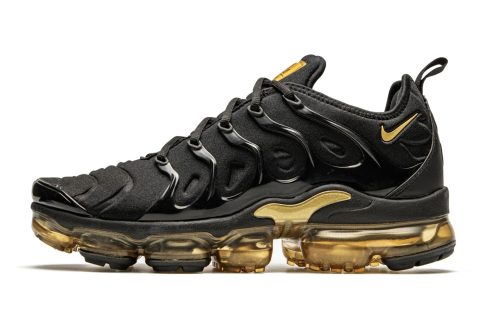 Nike Air Vapormax Plus "black / Gold"