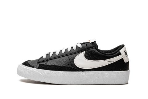 Nike Blazer Low '77 Gs Black / Black / Black / White