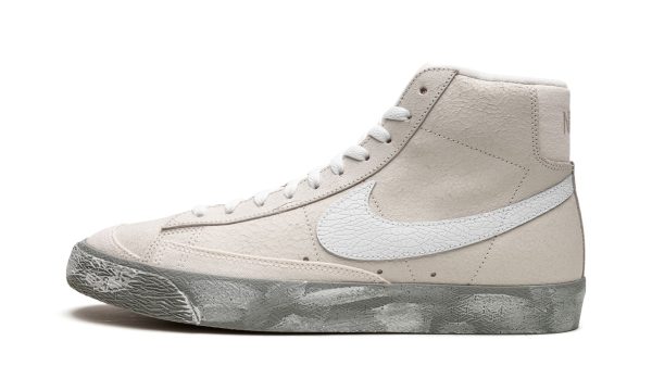 Nike Blazer Mid '77 Emb "summit White"