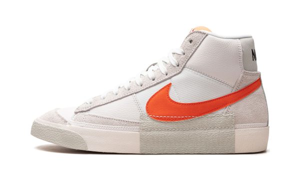 Nike Blazer Mid '77 Pro Club "remastered - White Safety Orange"