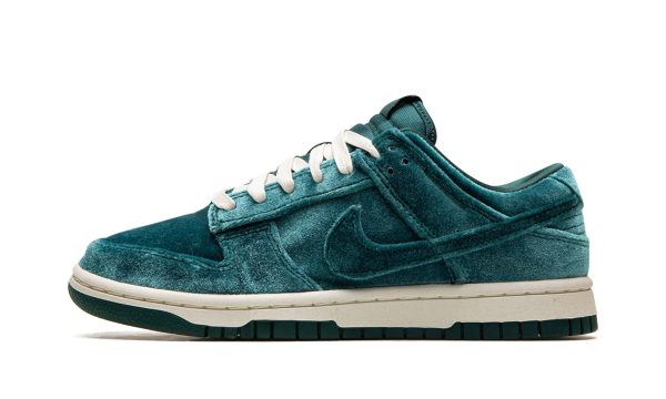 Nike Dunk Lo Mns Wmns "green Velvet"