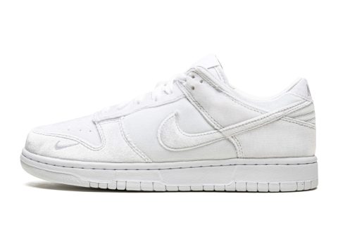 Dunk Low "dove Street Market Triple White Velvet"