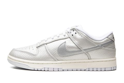 Nike Dunk Low "metallic Silver"