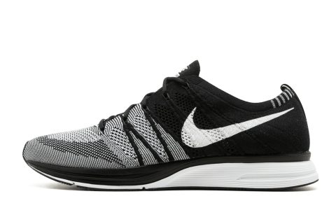 Flyknit Trainer "black/white"