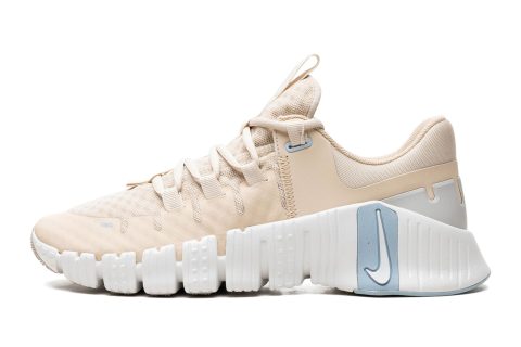 Nike Free Metcon 5 Wmns "sanddrift"