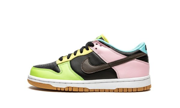 Nike Kids Dunk Low Se Gs "free 99"