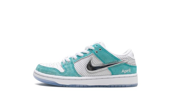 Nike Kids Sb Dunk Low Pro Qs Ps "april Skateboards"