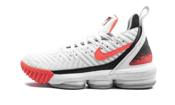 Lebron 16 "hot Lava"