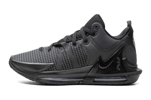 Lebron Witness 7 "black"