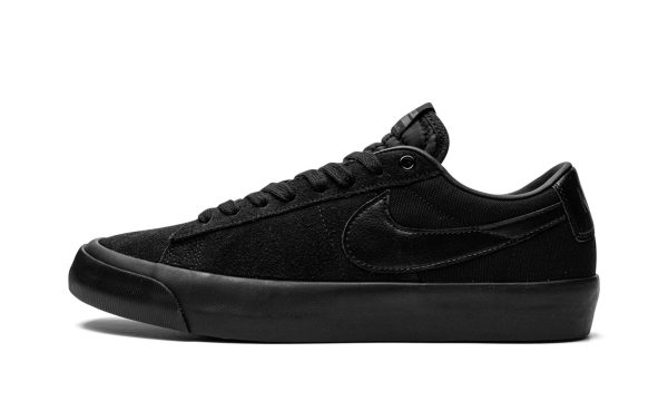 Nike Sb Blazer Low Gt "triple Black"