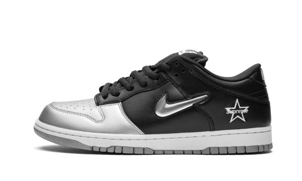 Nike Sb Dunk Low Og Qs "supreme - Jewel Swoosh Silver/black"