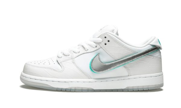 Nike Sb Dunk Low Pro Og Qs "diamond Supply White"