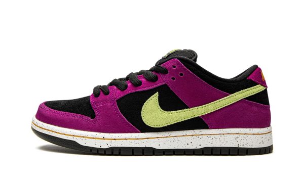 Nike Sb Dunk Low "acg Terra Red Plum"