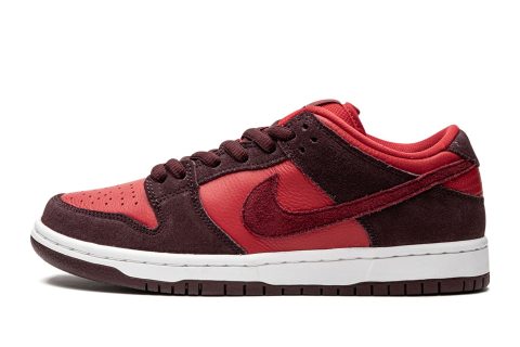 Nike Sb Dunk Low "cherry"