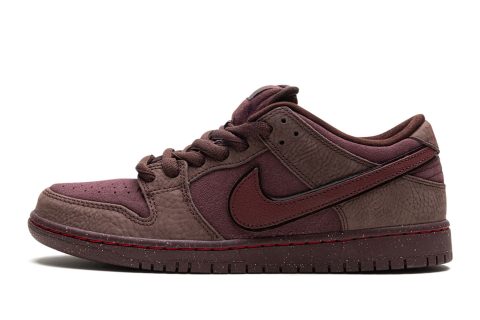 Nike Sb Dunk Low "city Of Love"