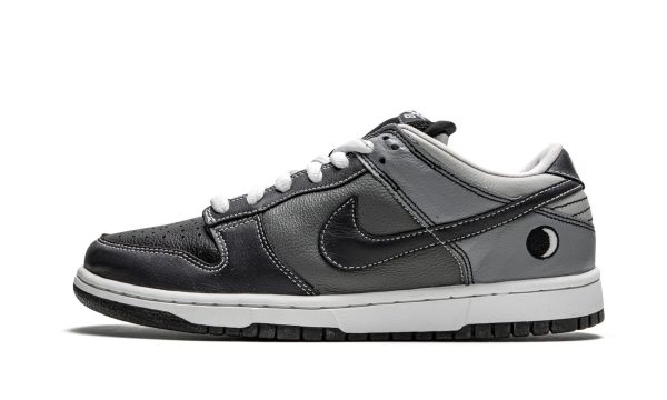 Sb Dunk Low "lunar Eclipse East"