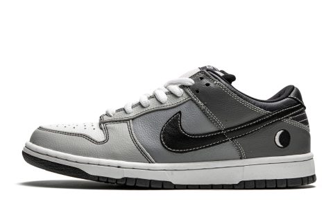 Nike Sb Dunk Low "lunar Eclipse West"