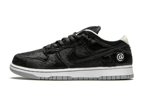 Nike Sb Dunk Low "medicom Toy - Be@rbrick"