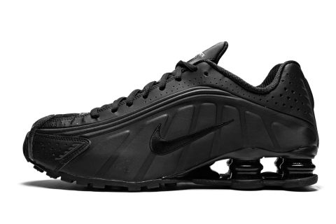 Shox R4 "triple Black"