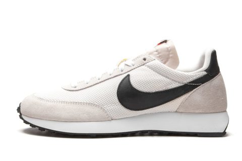 Nike Tailwind 79