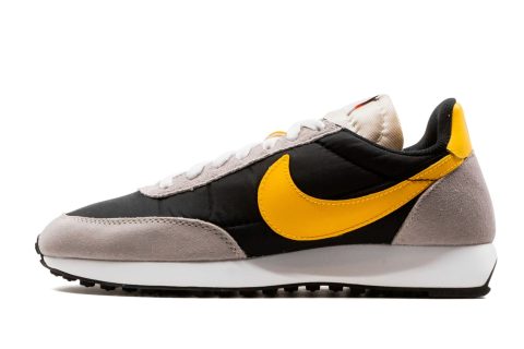 Nike Tailwind 79