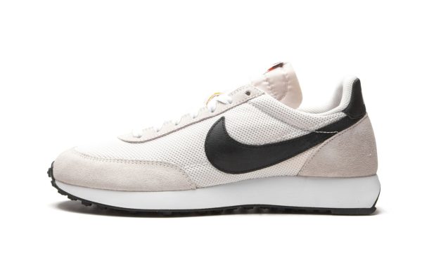 Nike Tailwind 79