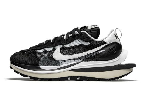 Nike Vaporwaffle "sacai - Black White"