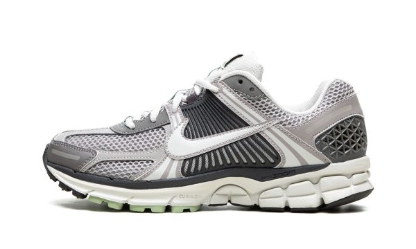 Nike Vomero 5 Wmns "cobblestone"